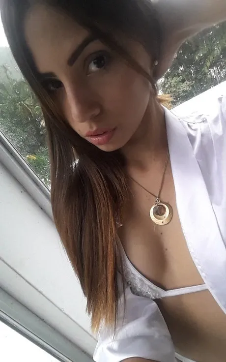 Irmak - Arnavutköy VIP Escort Bayan Modeli - Gerçek Fotoğraflı İlan